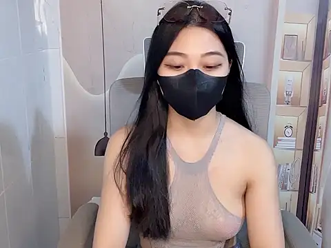 Lousii online show from 04-08-26, 02:18