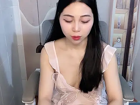 Lousii online show from 04-11-26, 02:52