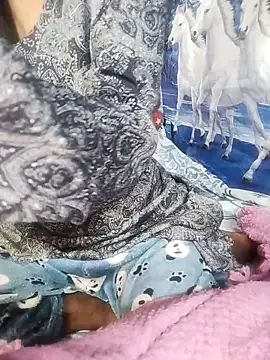 Snapshot of sexysushma1992 chatting on 02-19-26, 04:53 sexysushma1992 online show from 02-19-26, 04:53