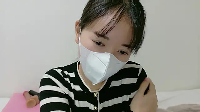 Snapshot of _sa_ra_ chatting on 12-04-25, 08:13 sa ra online show from 12-04-25, 08:13