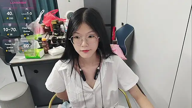 xlin-baby online show from 05-24-26, 04:18