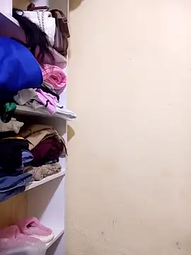 honeypot224 online show from 04-06-26, 04:08