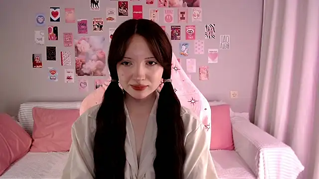 Lexi Bottom online show from 01-14-26, 02:04