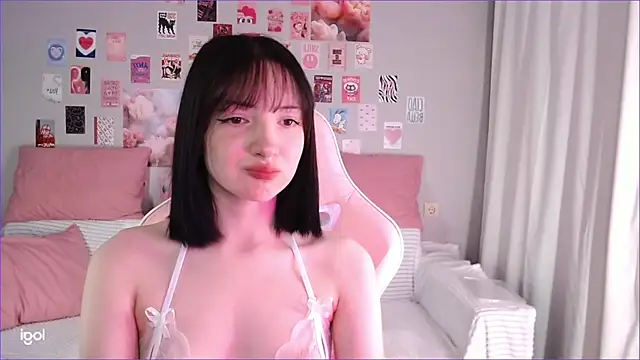 Lexi Bottom online show from 04-15-26, 01:44