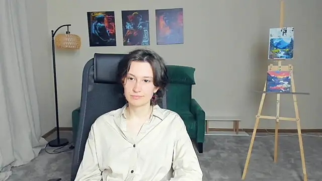 NenaBriand online show from 11-19-25, 12:38