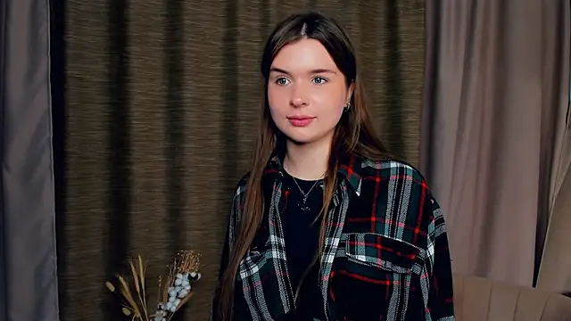 Snapshot of KevinRayer chatting on 11-16-25, 08:19 KevinRayer online show from 11-16-25, 08:19