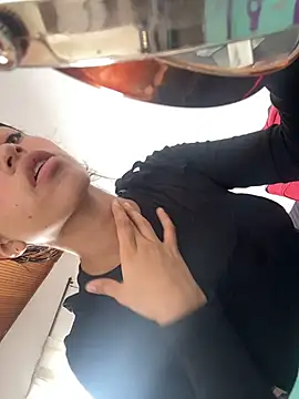 Snapshot of LiilithStonne chatting on 11-20-25, 04:07 LiilithStonne online show from 11-20-25, 04:07