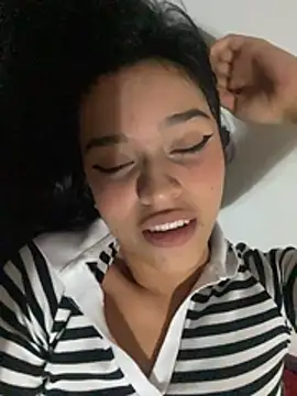 Snapshot of LiilithStonne chatting on 11-20-25, 02:45 LiilithStonne online show from 11-20-25, 02:45