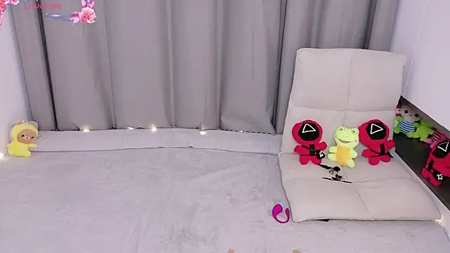 Snapshot of Lulu_QAQ chatting on 01-19-26, 10:19 Lulu QAQ online show from 01-19-26, 10:19