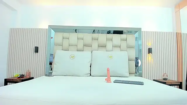 Snapshot of noah_pariss chatting on 12-16-25, 11:14 noah pariss online show from 12-16-25, 11:14