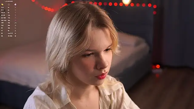 PhillisEsplin online show from 12-17-25, 07:08