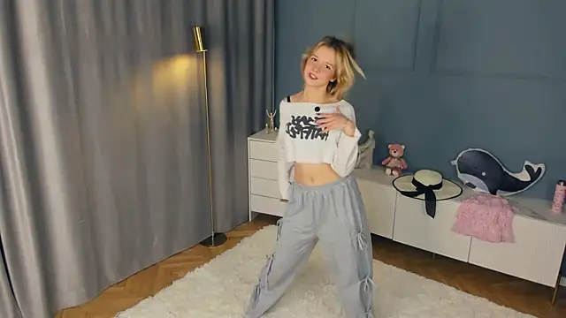 PhillisEsplin online show from 11-20-25, 08:09