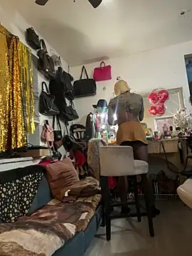 Motherbigbus online show from 02-22-26, 07:44