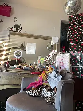 Motherbigbus online show from 03-07-26, 08:36