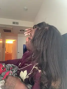 Motherbigbus online show from 04-03-26, 05:52