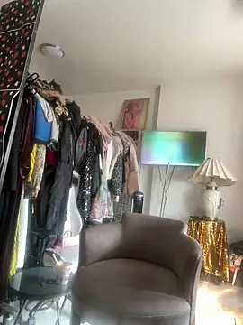 Motherbigbus online show from 03-19-26, 04:51