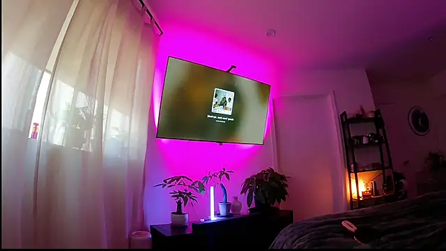 Snapshot of missalittlemasochist chatting on 02-13-26, 08:31 missalittlemasochist online show from 02-13-26, 08:31