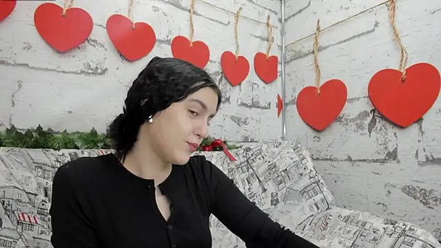 Lovely Audrey online show from 12-20-25, 05:54