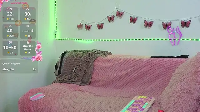 Kellybblue online show from 03-28-26, 10:22