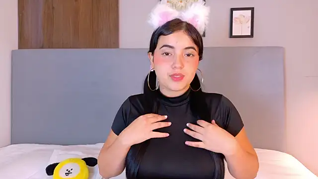 Snapshot of MiaSchtt chatting on 11-28-25, 03:17 MiaSchtt online show from 11-28-25, 03:17