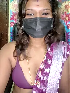 Snapshot of Premalatha_28 chatting on 05-31-26, 12:05 Premalatha 28 online show from 05-31-26, 12:05