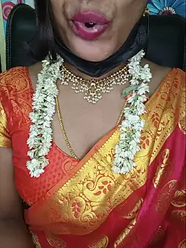 Snapshot of Premalatha_28 chatting on 05-21-26, 06:55 Premalatha 28 online show from 05-21-26, 06:55