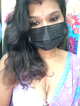 Snapshot of Premalatha_28 chatting on 05-06-26, 03:27 Premalatha 28 online show from 05-06-26, 03:27