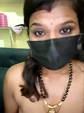 Snapshot of Premalatha_28 chatting on 04-19-26, 07:05 Premalatha 28 online show from 04-19-26, 07:05
