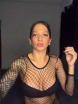 Snapshot of biadominatrix chatting on 05-17-26, 01:22 biadominatrix online show from 05-17-26, 01:22