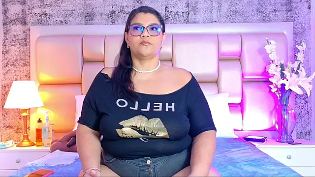 SelennaCooper online show from 04-09-26, 11:38