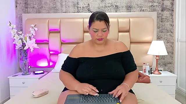 SelennaCooper online show from 12-01-25, 11:44