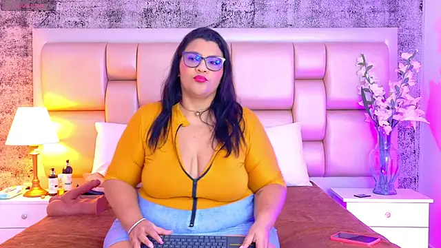 SelennaCooper online show from 02-28-26, 11:43