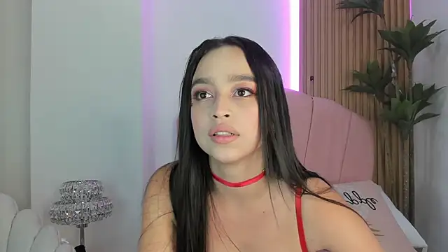 zoe quinn7 online show from 12-05-25, 07:45