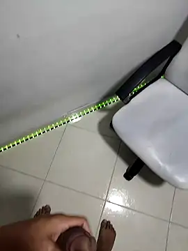 lester rose online show from 11-24-25, 07:52