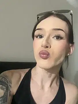 Baby luxury online show from 06-06-26, 11:32