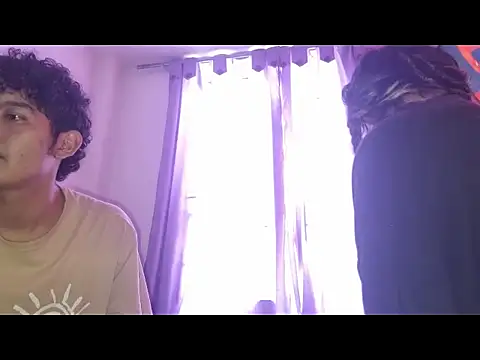 Snapshot of Youngcople18 chatting on 11-16-25, 06:12 Youngcople18 online show from 11-16-25, 06:12