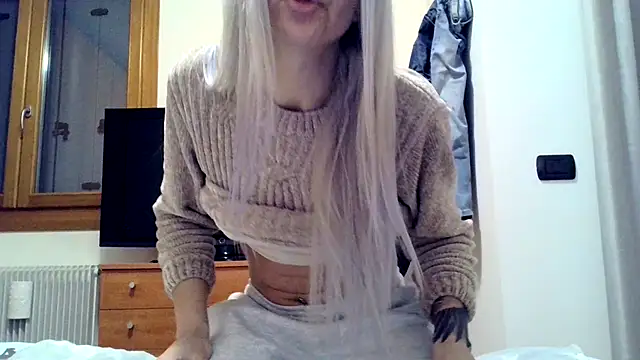 feliciafelon online show from 03-04-26, 05:53