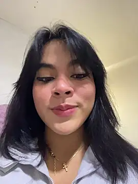 Sophie wyld online show from 12-01-25, 08:32