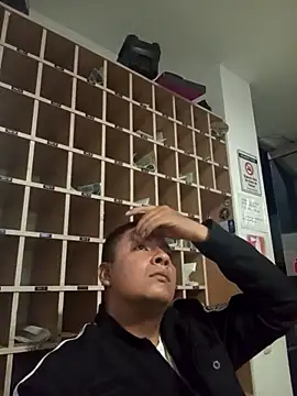 Jeison0323 online show from 04-21-26, 08:10