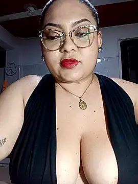 Snapshot of Anna_Lucia88 chatting on 06-20-26, 01:32 Anna Lucia88 online show from 06-20-26, 01:32