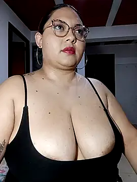 Snapshot of Anna_Lucia88 chatting on 04-21-26, 04:19 Anna Lucia88 online show from 04-21-26, 04:19
