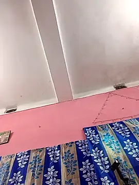 Snapshot of Heaven-2- chatting on 11-18-25, 04:49 Heaven-2- online show from 11-18-25, 04:49