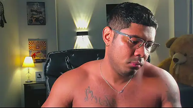 LEONHDZ online show from 12-20-25, 12:08