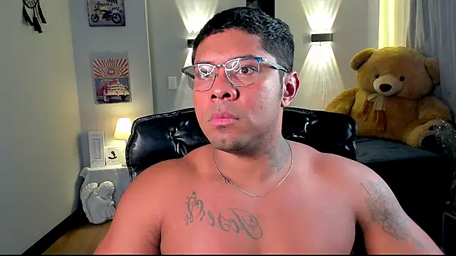 LEONHDZ online show from 11-30-25, 08:42