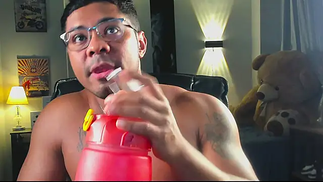 LEONHDZ online show from 12-23-25, 08:24