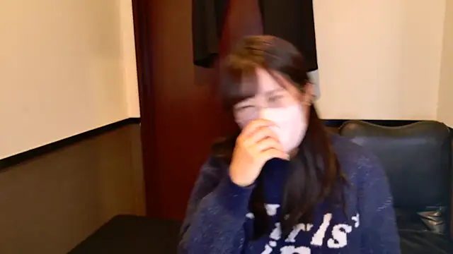 Snapshot of Nemu_chan_ chatting on 02-13-26, 06:24 Nemu chan online show from 02-13-26, 06:24