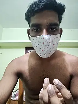 Yournextdoorboy online show from 06-17-26, 05:01