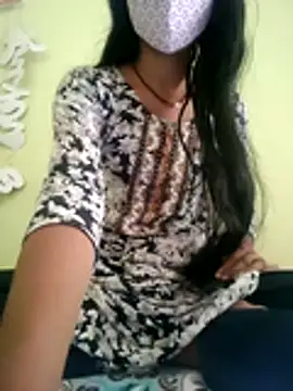 Snapshot of Menka_cut34 chatting on 12-21-25, 08:49 Menka cut34 online show from 12-21-25, 08:49