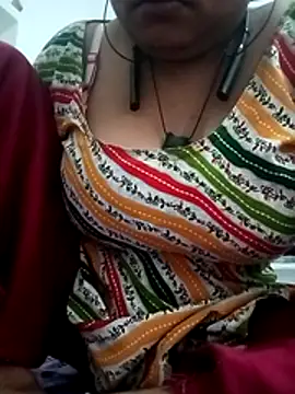 Snapshot of Menka_cut34 chatting on 05-30-26, 10:43 Menka cut34 online show from 05-30-26, 10:43