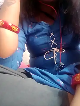 Snapshot of arpitaroy0 chatting on 11-27-25, 08:15 arpitaroy0 online show from 11-27-25, 08:15